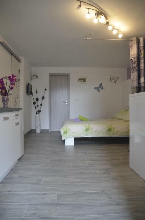 Apartments Lilly - Studio Rijeka Exterior photo